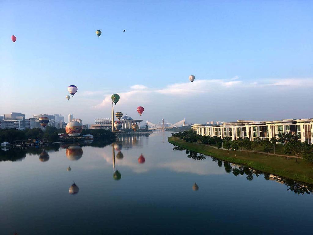 Ayer8 Putrajaya Guesthouse Екстериор снимка